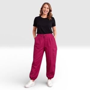 Carole Christian, Women's Fuchsia/Pink Cargo Joggers. WideLeg Med 28”In.48W. New
